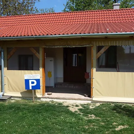 Holiday home Foerhenc Wine House & I-ii-iii Nagykanizsa