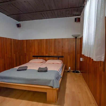 Förhénc Wine House&guesthouses I-ii-iii *