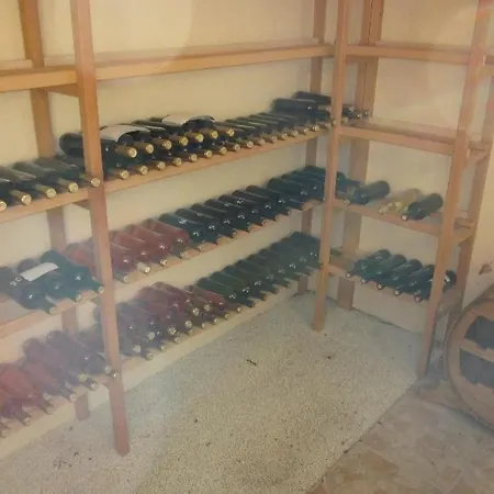 Foerhenc Wine House & I-ii-iii Holiday home