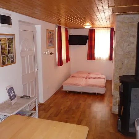 Foerhenc Wine House & I-ii-iii Holiday home